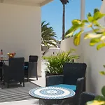 Irene Lanzarote En En Complejo Con Piscina Comunal Costa Teguise