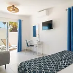 Irene Lanzarote En En Complejo Con Piscina Comunal Tatil Evi Costa Teguise