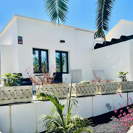 Сasa de vacaciones Irene Lanzarote En En Complejo Con Piscina Comunal *
