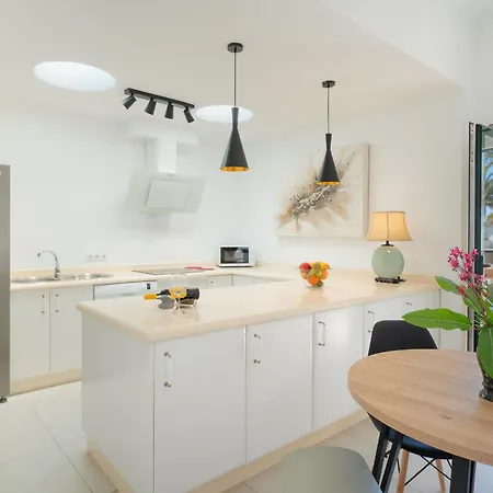 Irene Lanzarote En En Complejo Con Piscina Comunal Holiday home Costa Teguise