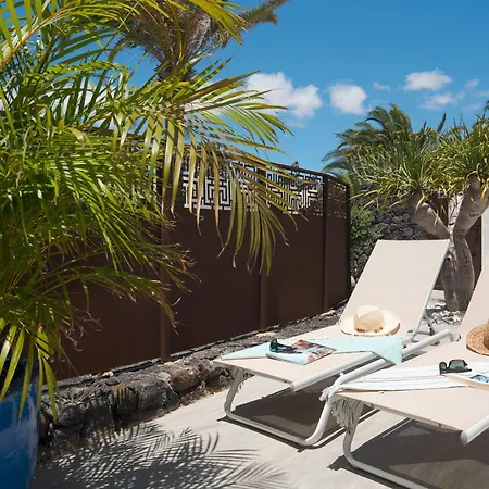 Hébergement de vacances Irene Lanzarote En En Complejo Con Piscina Comunal Costa Teguise