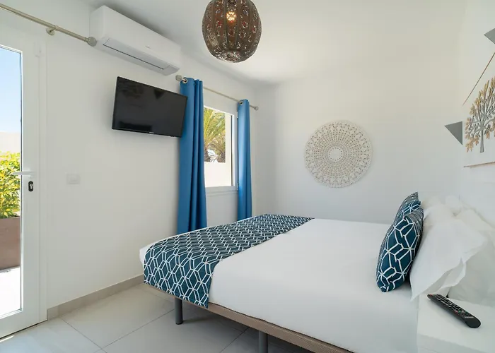 Ferienhaus Irene Lanzarote En En Complejo Con Piscina Comunal Costa Teguise